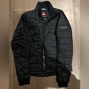 Women’s Columbia Black Puffer Jacket size small lightweight winter jacket